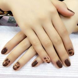 -芊艺美甲美睫