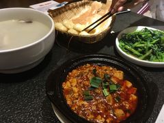 -万重锦·人文川菜馆(骡马市店)