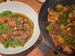 -聚鑫朋酸菜肥肠(九龙仓店)