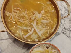 -大食代美食广场(上海中心店)