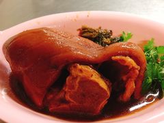 -Kha Mu Charoensang(Silom)