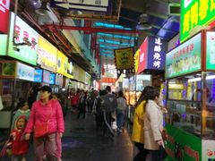 -海口骑楼小吃街