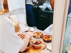 -李与白包子铺(桐梓林店)