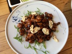 核桃酱爆鸡丁-四季民福烤鸭店(前门廊房二条店)