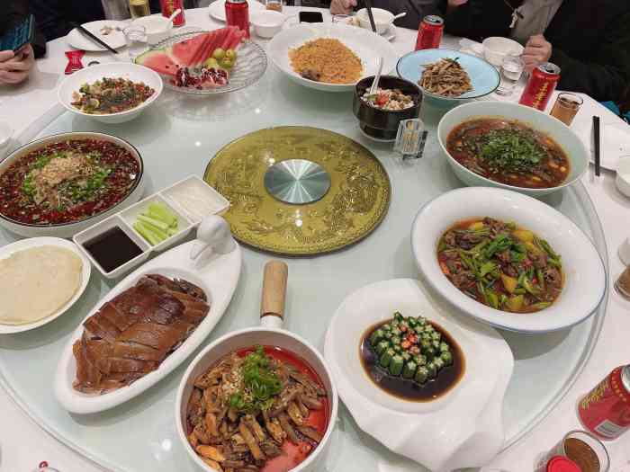 京川烤鸭(眉山店)-"京川烤鸭店,烤鸭就是这两年才有的,眉山烤.