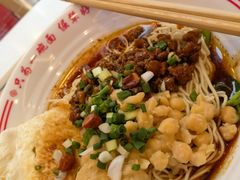 -犟一碗双椒鸡面(得意世界店)