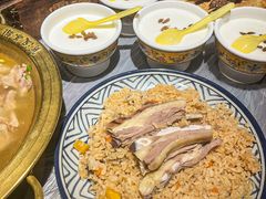 -霄汉牛三鲜湖北砂锅菜(万松园2店)