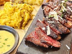 -Mark&Mars Restaurant