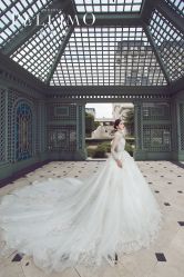 -派丽莫Pellimo原创设计婚纱品牌