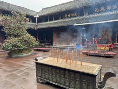 -峨眉山报国寺