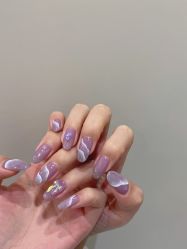 -花岐款式专研健康美甲沙龙