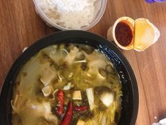 -渝是乎酸菜鱼·川渝小炒(新世界百货望京店)