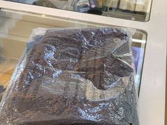 -爱革·奢品·鞋包·衣物·家居(金桥国际商业广场店)
