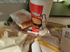 -麦当劳(保利若比邻店)