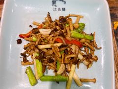 -江南驿·二十余年创意杭帮味(良渚玉鸟集店)