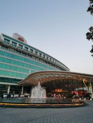 点击看大图 -中茵皇冠假日酒店·宴会厅