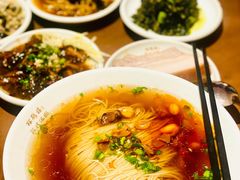 -松鹤面馆·古法焖肉面(观前店)