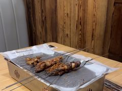 -三个大叔烤羊肉串·歌手驻唱·碳烤鲜肉(西三旗店)