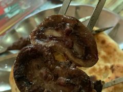 -烤肉小伙烤肉店