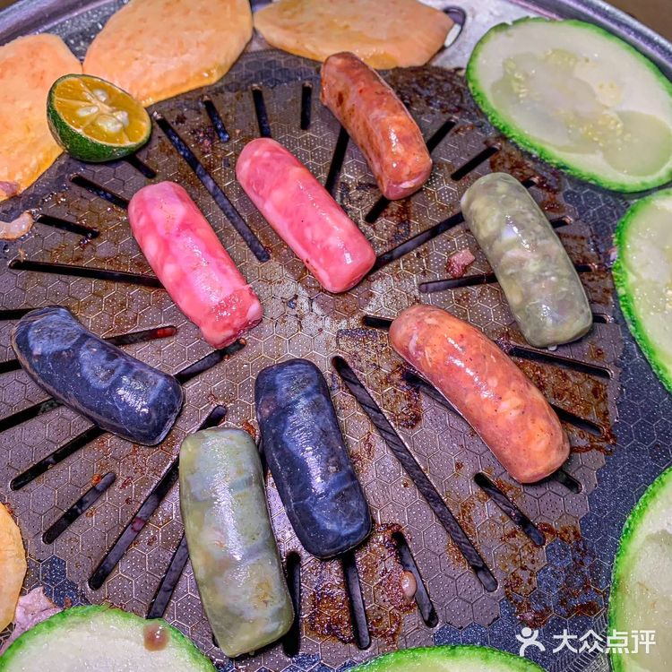 鹅岭二厂有家屋顶烤肉，谁还没有来过？