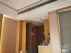 -铂逸梦秦酒店(横店梦幻谷店)