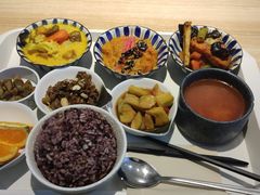 -轻蔬不用等·素食(江苏路店)