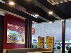 大堂-麦当劳(深圳北站高铁店)