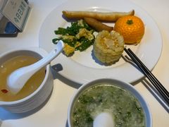 -白玉兰酒店(上海田子坊马当路地铁站店)