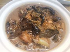 山蘑炖小公鸡-一轩饺子馆(丽都店)