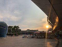 -亚龙湾中心广场