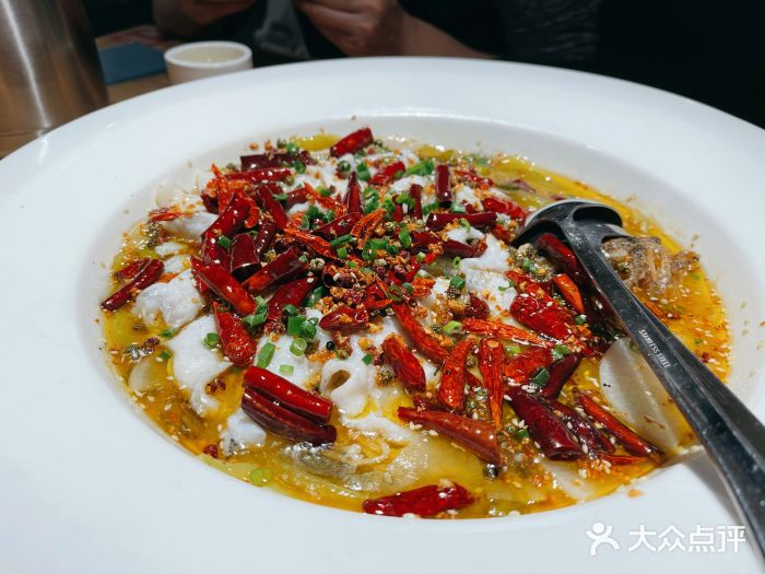 九毛九西北菜(布吉万象汇店)大盘酸菜鲈鱼图片