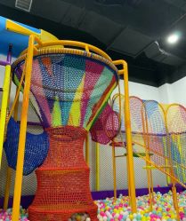 -蹦贝运动中心·蹦床·攀岩·闯关(龙岗店)