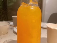 地中海柠香杏桃汁-GOTLOT COFFEE&KITCHEN角落厨房NOOK店