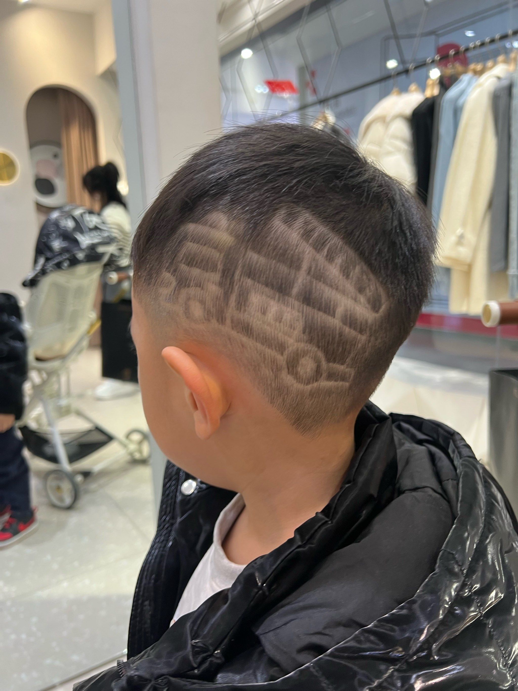 个性男童发型