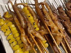 -三个大叔烤羊肉串·歌手驻唱·碳烤鲜肉(西三旗店)