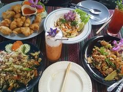 -Tikky Cafe