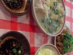 -老方桌烂蹄花川菜馆(九龙坡店)