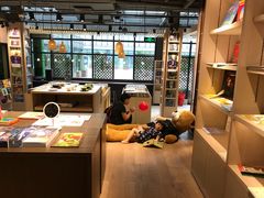 -光海书局(南京东路第一百货店)