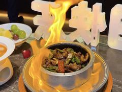 火焰黄牛肉-海派悦庭·海胆烧麦·新融合菜(凯德广场店)