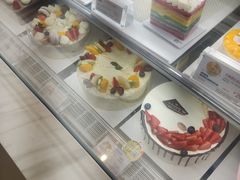 -85度C(生甜甜圈研究工坊·上海平凉店)