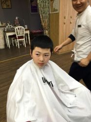 -塞巴斯汀SEBASTIAN专业美发店