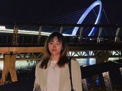 -南京眼步行桥