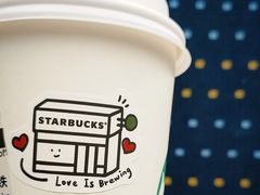 拿铁-星巴克(广州南站A18检票口楼上)