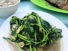 -明记烧鱼美味店