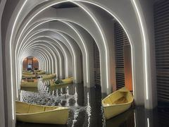 -涨巢·潮玩水疗局