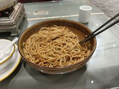 -梓檚中餐厅湖北菜小龙虾武昌鱼排骨藕汤(黄鹤楼店)