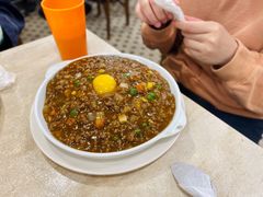 窝蛋牛肉饭-喜莲咖啡