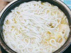 -灵芝妹子海鲜米线(香炉礁山姆店)