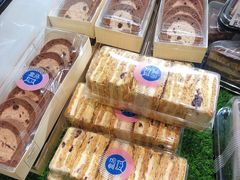 -盒马鲜生(红莲店)
