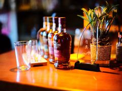 -城墙外BAR